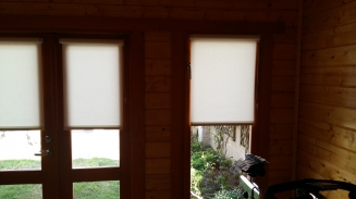 Log Cabin Garden Room Window blind